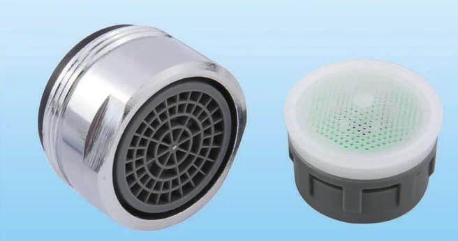 Faucet aerator